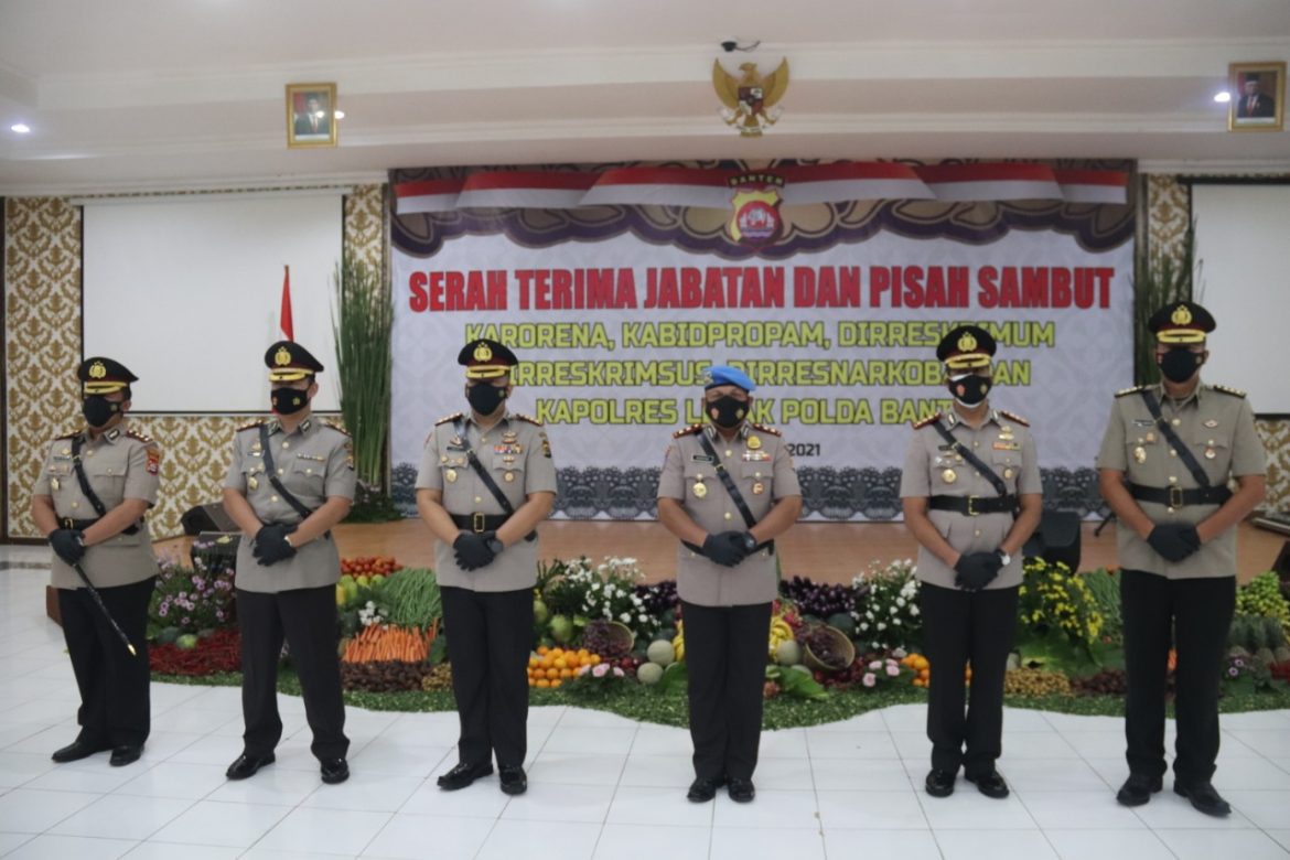 *Kapolda Banten Pimpin Sertijab 5 PJU dan Kapolres Lebak Dengan Prokes Yang Ketat*