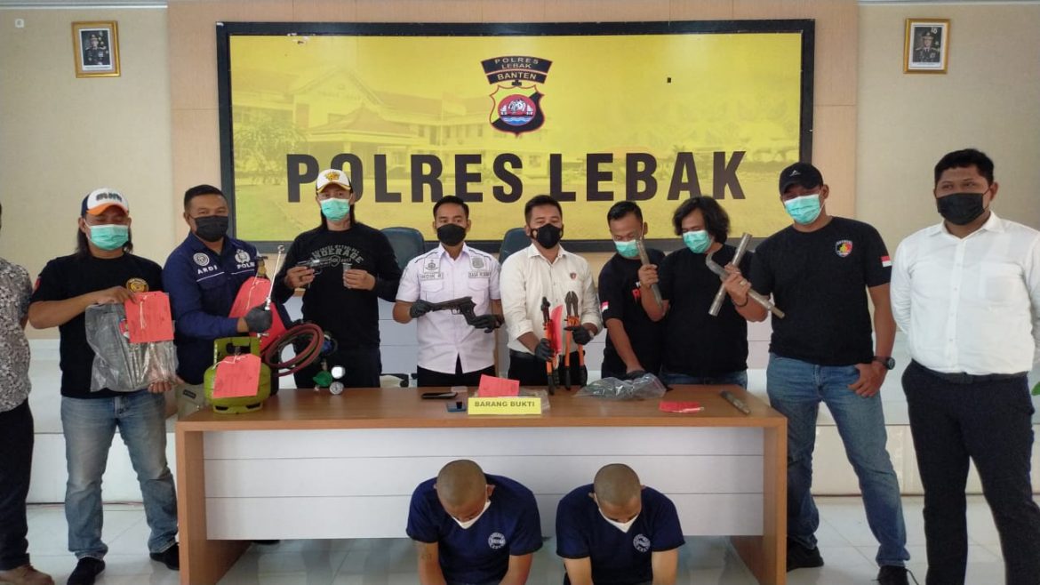 Sat Reskrim Polres Lebak Polda Banten berhasil menangkap Komplotan Pembobol Minimarket