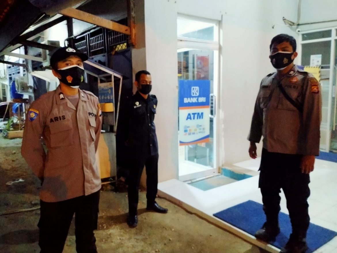 Patroli  Polsek Kasemen Polres Serang Kota,sambangi Bank BRI Karangantu