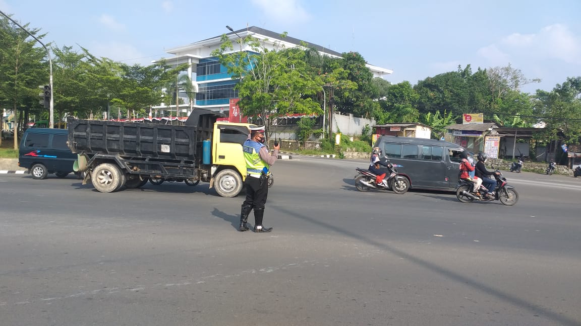 Pengaturan Lalin Traffic Light Palima, Polsek Pabuaran Polres Serang Kota