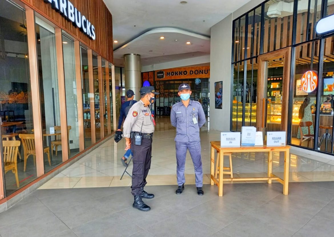 Patroli di Mall Cilegon, Polisi Pantau penerapan Prokes