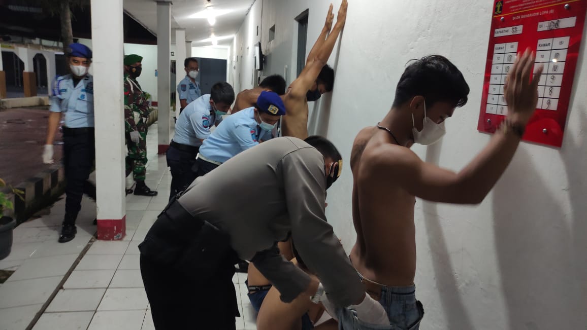 Antisipasi Peredaran Narkoba, Polres Lebak Polda Banten bersama Petugas Gabungan Sidak Lapas Rangkasbitung
