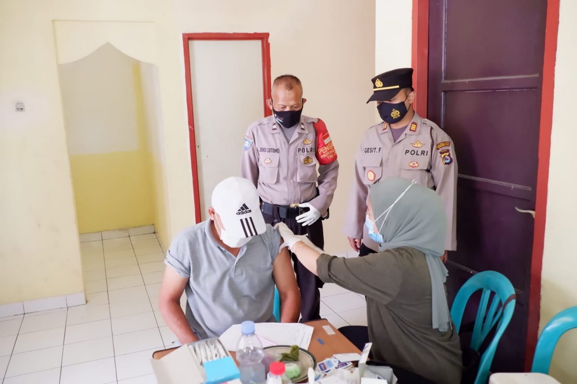 Maksimalkan Gelar Vaksin Presisi, Polsek Panongan Polresta Tangerang Incar Pemukiman Padat Penduduk di Citra Raya