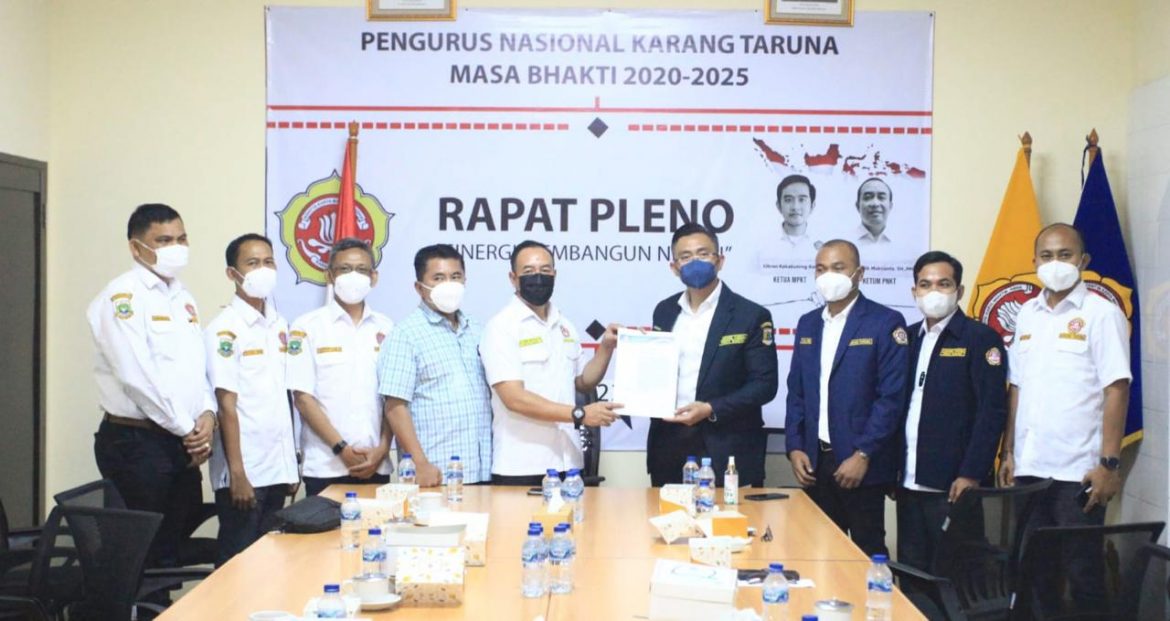 Terima SK Ketua KT Banten, Wagub Andika Didorong Jadi Ketum KT Nasional