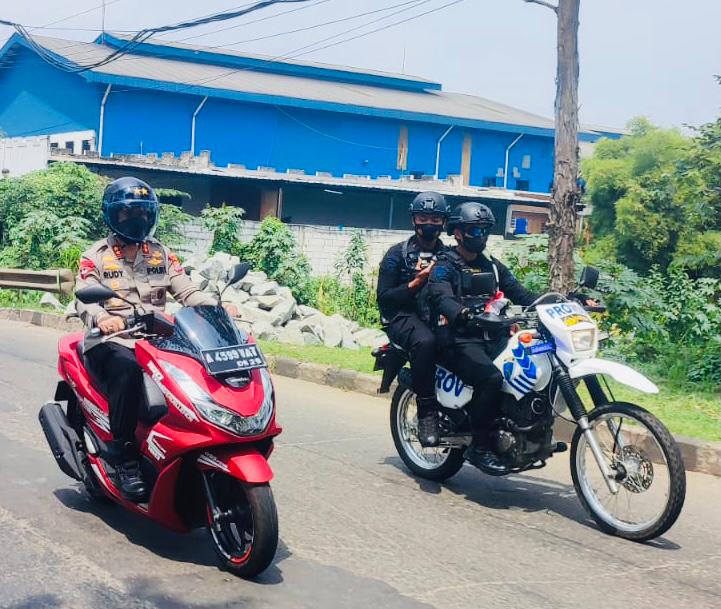Kapolda Banten Patroli di Sekitaran Tangerang Guna Pastikan Pilkades Aman