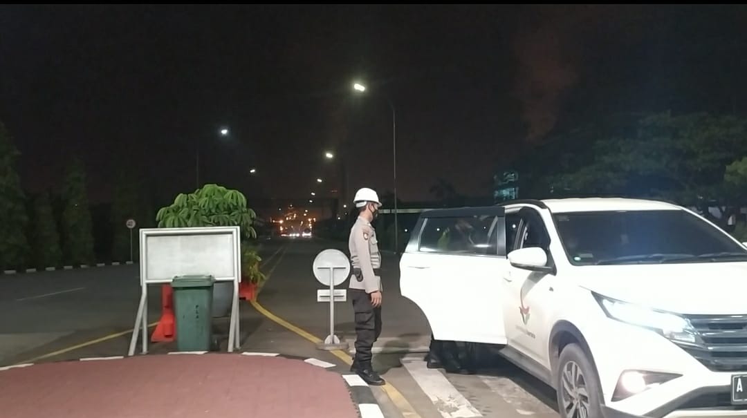 Personel Ditpamobvit Polda Banten Lakukan Pengamanan dan Patroli di kawasan Krakatau Posco