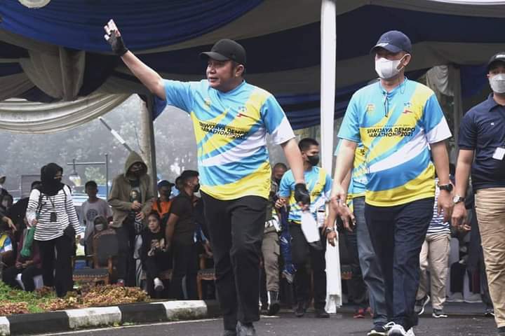 Gubernur Bersama Walikota Lepas Ribuan Peserta Sriwijaya Dempo Run Tahun 2021