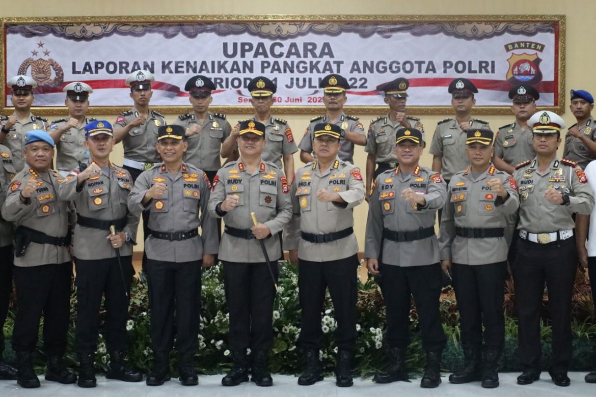 344 Personel Polda Banten Naik Pangkat, Kapolda Banten : Bekerja Lebih Optimal Untuk Masyarakat