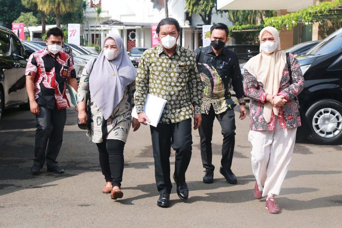 Pj Gubernur Banten Al Muktabar: Penanganan Stunting dan Gizi Buruk Dilakukan Secara Komprehensif