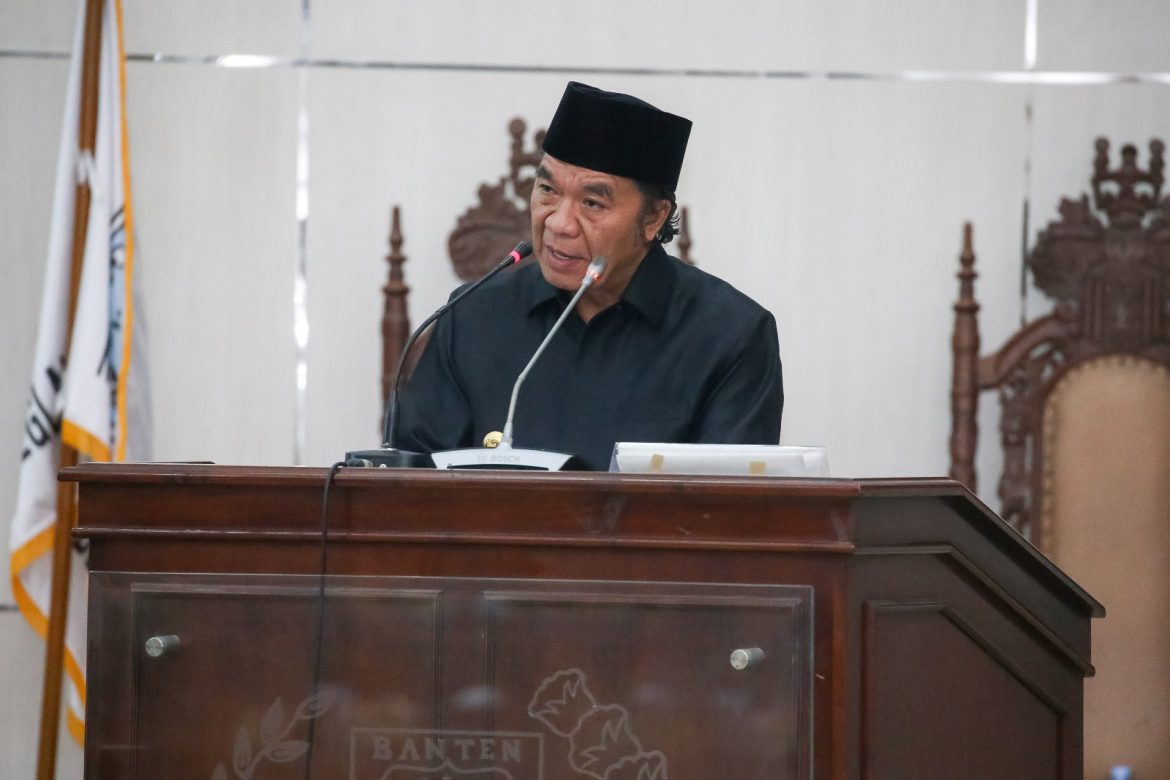 Pj Gubernur Banten Al Muktabar Sampaikan Nota Pengantar Raperda Pertanggungjawaban ABPD 2022