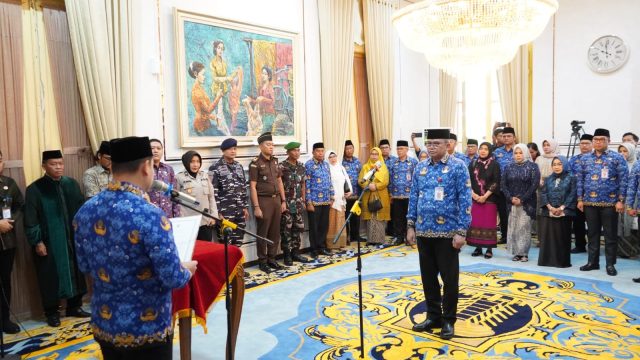 Lantik Penjabat Sekretaris Daerah, Wali Kota Robinsar: Perkuat Koordinasi dan Responsivitas Pelayanan Publik