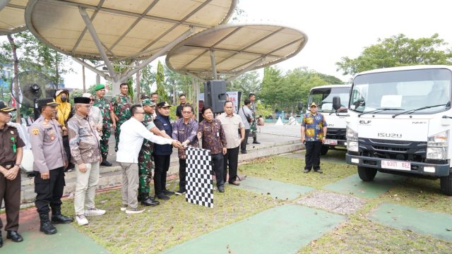 Penyerahan 20 Truk Operasional KMP, Robinsar: Dorong Distribusi Pangan dan Stabilitas Harga di Wilayah Cilegon