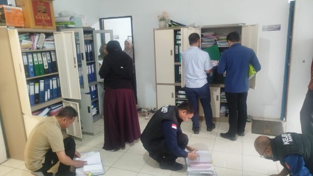 Kejati Banten Geledah Kantor PT ABM Terkait Dugaan Korupsi Pengelolaan Keuangan