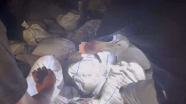 Sebanyak 81 Karung Bijih Timah Diamankan Satgas TNI AL di Pantai Penyusul Bangka Belitung