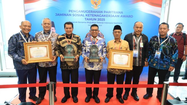 Provinsi Banten Raih Kategori Daerah Terbaik Jaminan Sosial Ketenagakerjaan Paritrana Award