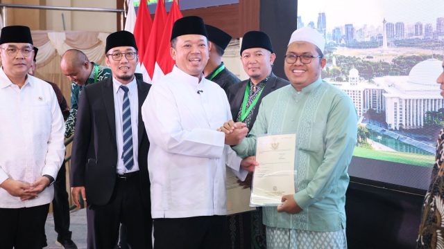 Kanwil BPN Provinsi Banten Serahkan 251 Sertipikat Wakaf pada 4th ICOP, Dukung Percepatan Sertipikasi Tanah Wakaf Nasional*