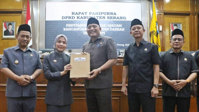 Bupati Serang Paparkan Usulan 3 Macam Raperda, 1 Raperda Fokus pada Pembinaan ASN