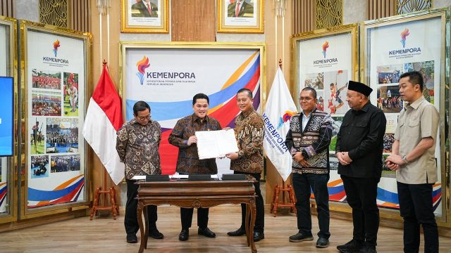 Menpora Erick Resmi Serahkan SK Penetapan Tuan Rumah PON XXII Tahun 2028 Kepada DKI Jakarta, NTT dan NTB