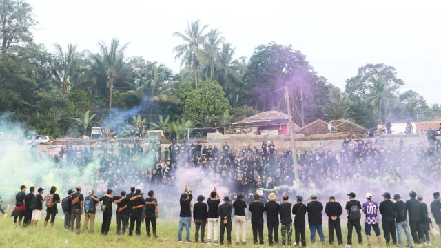 Ribuan Warga Meriahkan Gladi Festival Ciomas Ngabring 2026, Puluhan Lampion Diterbangkan