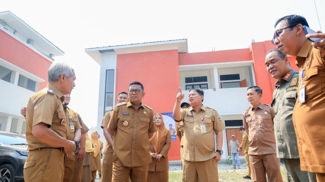 Gubernur Andra Soni Tegaskan Komitmen Perluas Akses Pendidikan di Banten