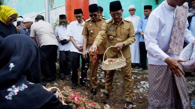Pemkot Tangerang Berduka, Walikota Sachrudin Lepas Kepergian Ketua DPRD Rusdi Alam