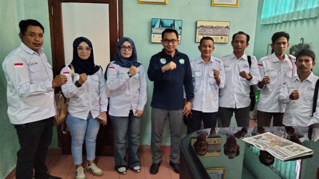 Jalin Silaturahmi Kemitraan, SMSI Kota Serang dan DLH Perkuat Sinergi Publikasi dan Pengawasan Lingkungan