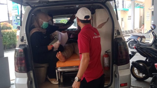 Sosok Romli, Petugas Ambulans Puskesmas Carenang: Sigap 24 Jam, Jadi Penenang Keluarga Pasien