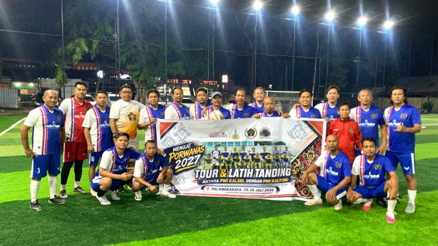PWI Kalsel dan PWI Kalteng Berbagi Angka 5-5 dalam Laga Uji Tanding Mini Soccer