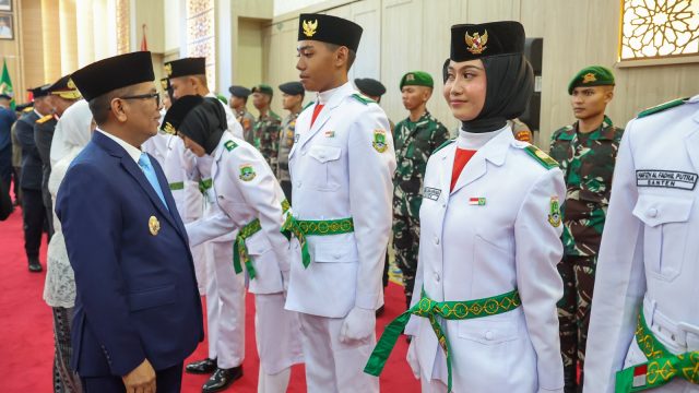 Gubernur Andra Soni Kukuhkan Anggota Paskibraka Provinsi Banten