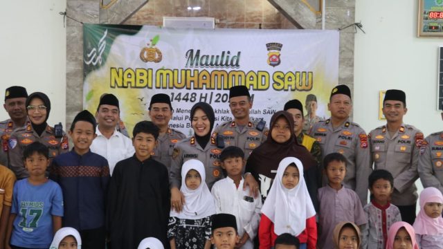 Polres Lebak Peringati Maulid Nabi, Tanamkan Keteladanan Rasulullah dan Santuni Anak Yatim