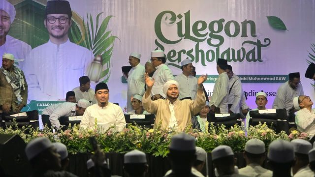 Bersholawat bersama Habib Syech, Wali Kota Robinsar: Doakan Kedamaian dan Keberkahan Kota Cilegon