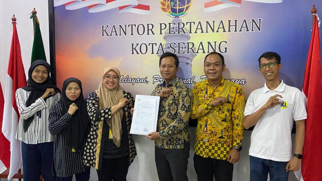 Tingkatkan Kualitas Pelayanan Informasi Publik, Kantor Pertanahan Kota Serang Terima Kunjungan Visitasi Monitoring dan Evaluasi