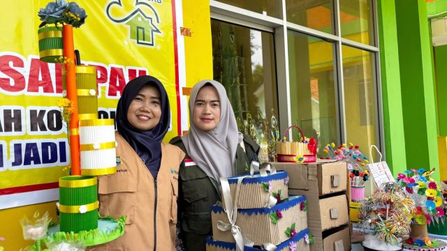 Kreatifitas Pengelolaan Sampah Sarana Percantik Sekolah