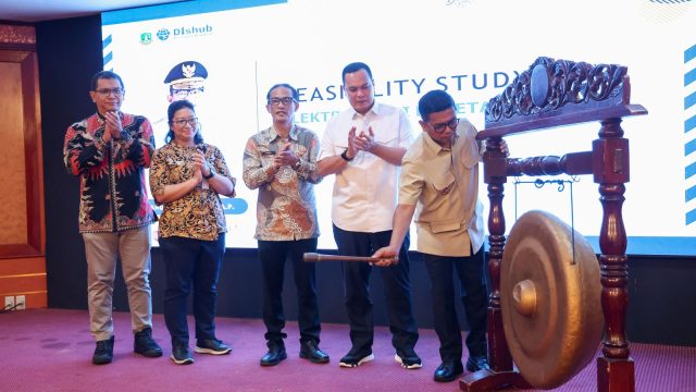 Banten Siapkan Elektrifikasi Jalur Kereta Rangkasbitung–Merak. Gubernur Andra Soni: Jawab Kebutuhan Transportasi