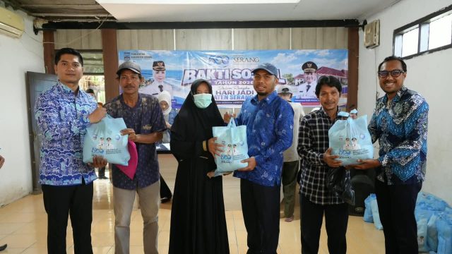 HUT ke-500 Kabupaten Serang, Diskominfo dan Kecamatan Kibin Bagikan 500 Paket Sembako