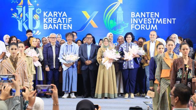 Apresiasi Karya Kreatif Banten, Gubernur Banten Andra Soni Targetkan UMKM dan Wastra Lokal Bersaing di Kancah Global